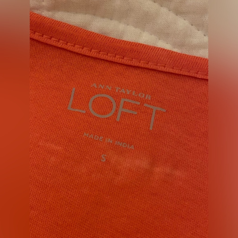 Sleeveless Ruffle Blouse from Loft! - Picture 3 of 4